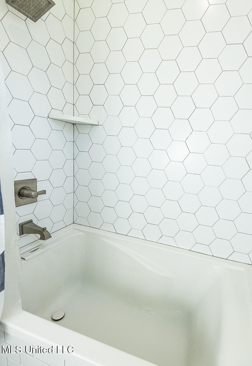 29 Club Drive Natchez, MS 39120 - Photo 24 of 69 29ClubDr_LoRes-36