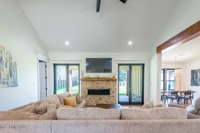 $569,000 | 29 Club Drive, Natchez, MS 39120