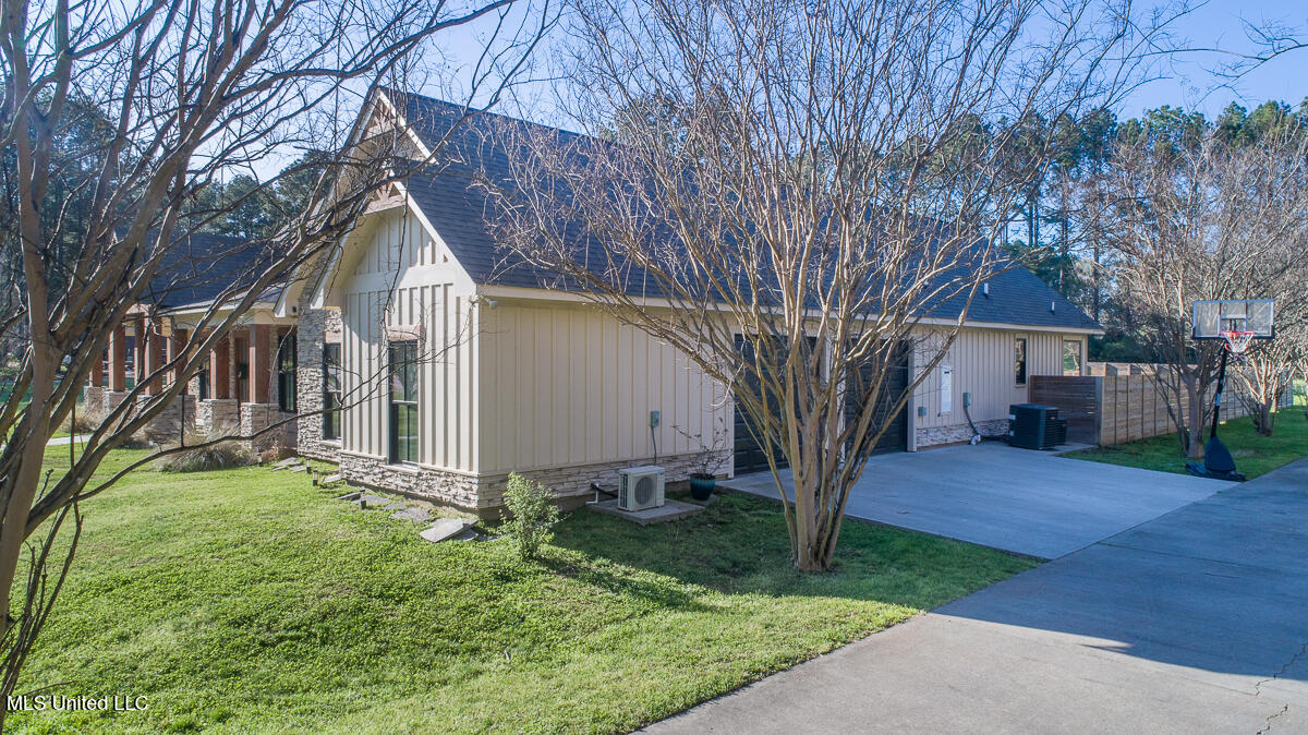29 Club Drive Natchez, MS 39120 - Photo 69 of 69 29ClubDr_LoRes-17