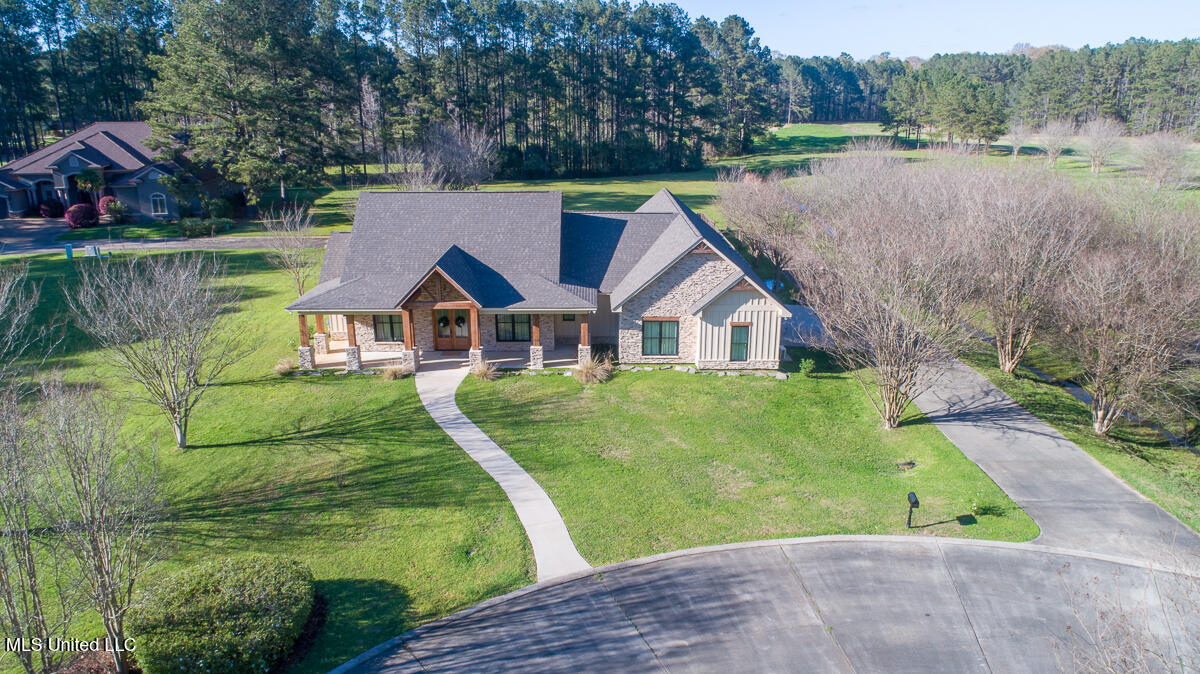 29 Club Drive Natchez, MS 39120 - Photo 7 of 69 29ClubDr_LoRes-5