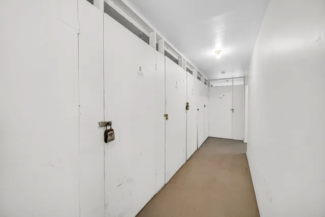 $1,700 | 1211 Brown Street, Unit 3B, Des Plaines, IL 60016