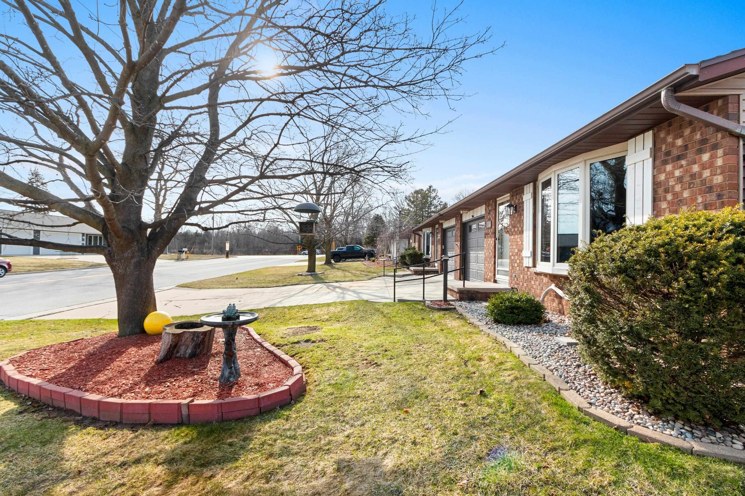 2796 Cormier Road Green Bay, WI 54313 - Photo 5 of 62