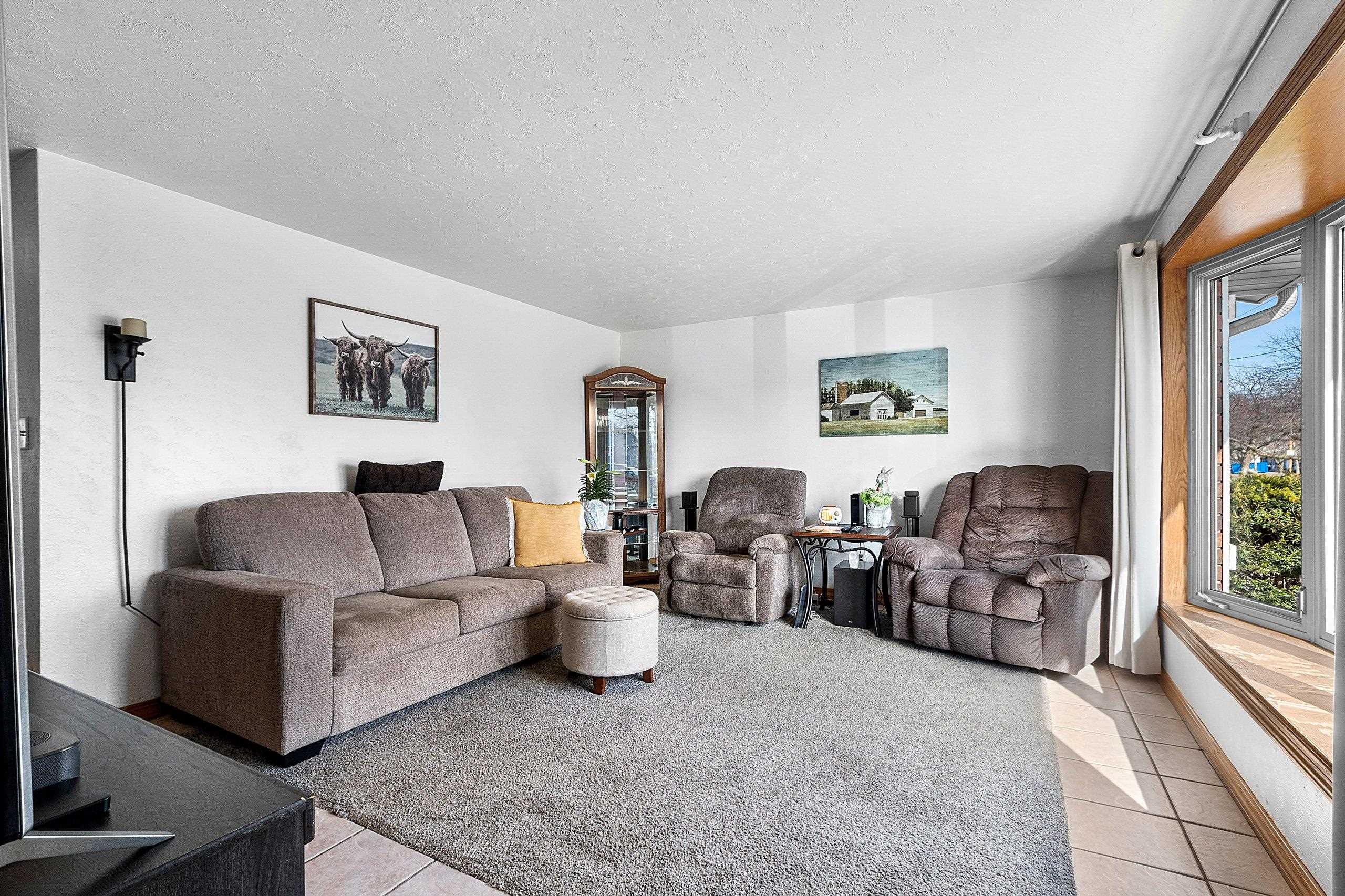 2796 Cormier Road Green Bay, WI 54313 - Photo 6 of 62