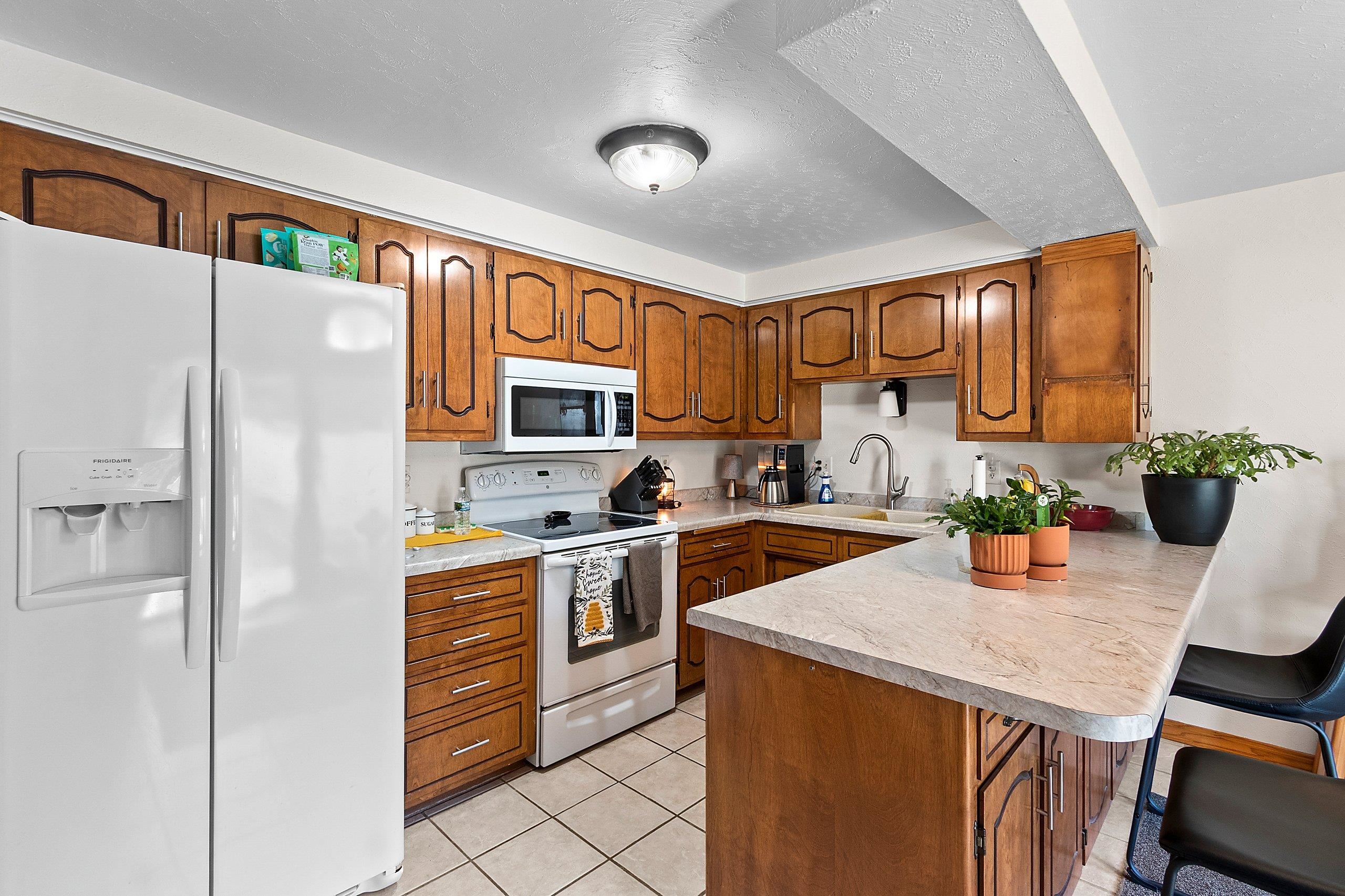 2796 Cormier Road Green Bay, WI 54313 - Photo 10 of 62