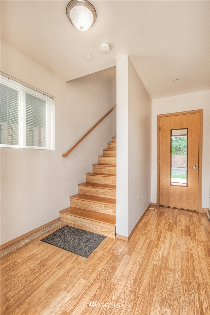 617 Southwest 4th Place, Unit 4 Renton, WA 98057 - Photo 2 of 16