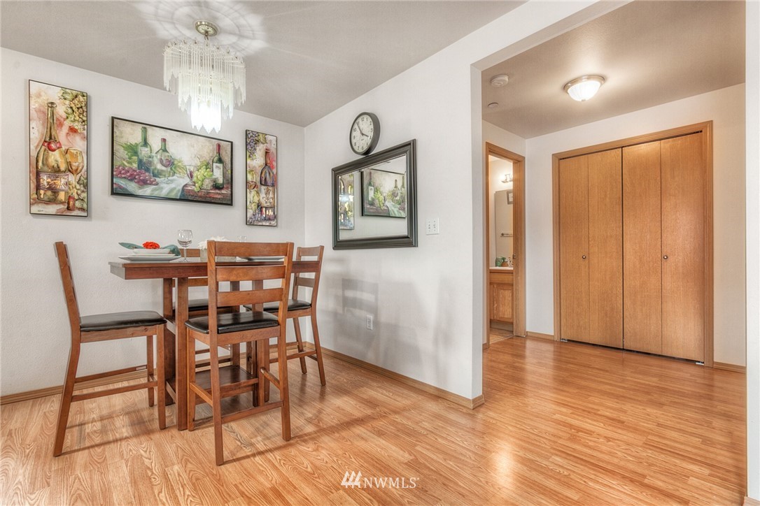 617 Southwest 4th Place, Unit 4 Renton, WA 98057 - Photo 9 of 16