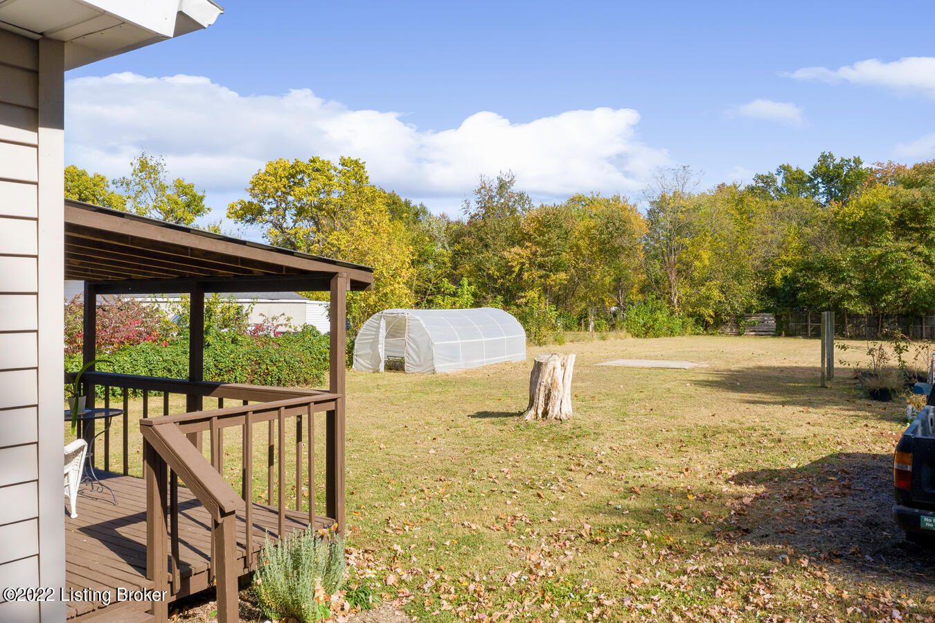 6697 Rutledge Road Louisville, KY 40258 - Photo 24 of 34 8
