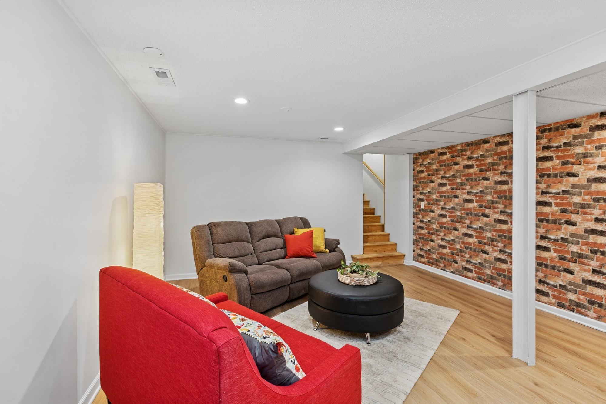 1624 Old Hudson Road St. Paul, MN 55106 - Photo 17 of 25 Gallery Image 17