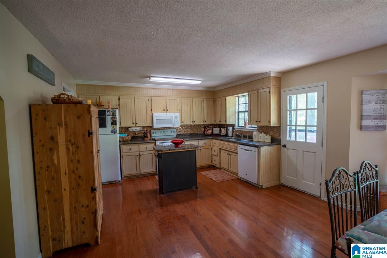 103 Ridgewood Drive Trussville, AL 35173 - Photo 6 of 29