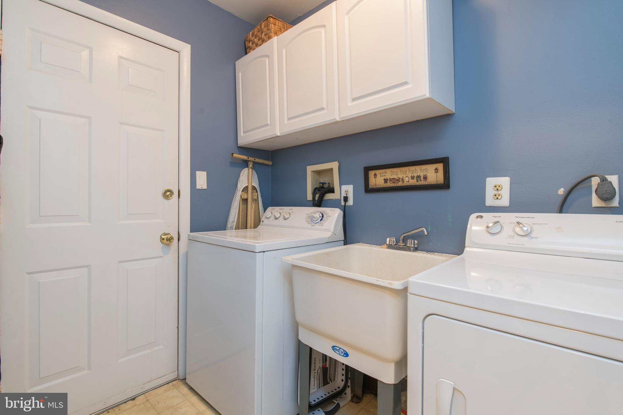 8136 Ridge Avenue Philadelphia, PA 19128 - Photo 35 of 49