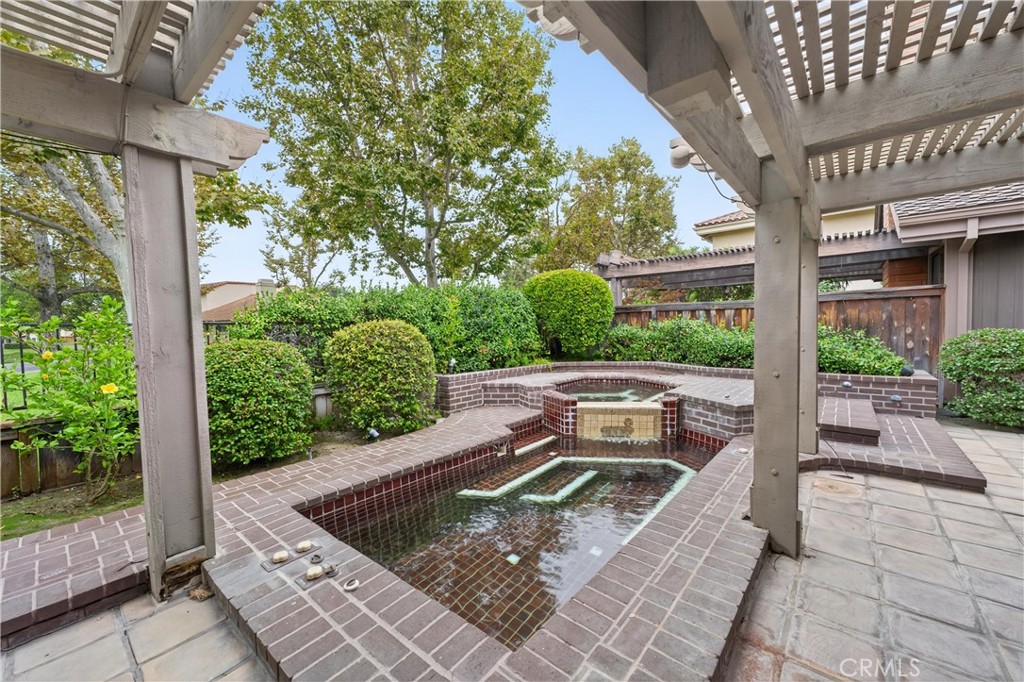 513 Pebble Beach Place Fullerton, CA 92835 - Photo 28 of 42 a view of a back yard from a balcony