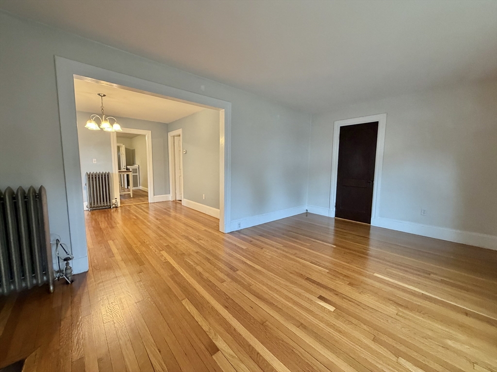 61 Newell Road, Unit 1 Newton, MA 02466 - Photo 7 of 27