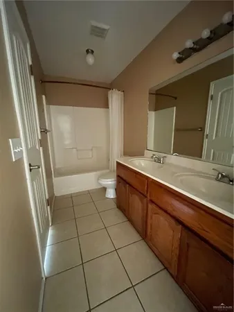 $850 | 3801 South Sheraton Avenue, Unit B, Pharr, TX 78577