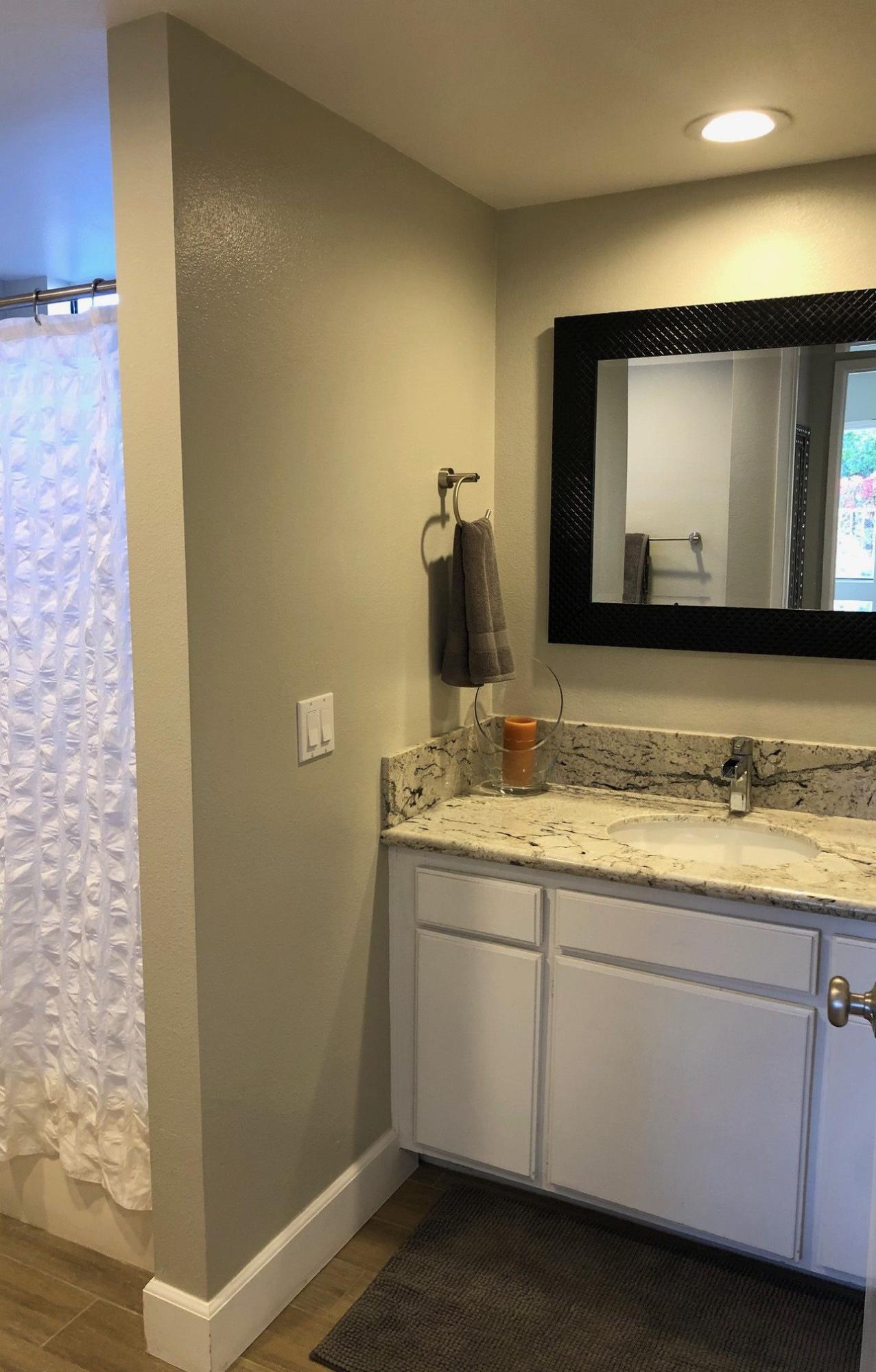 34374 Laura Way Rancho Mirage, CA 92270 - Photo 20 of 26 2nd bath