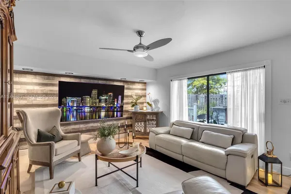 $309,900 | 8106 Southwest 23rd Street, Unit 28A, North Lauderdale, FL 33068
