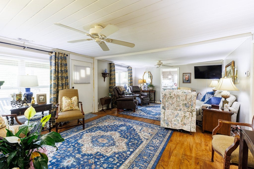 187 Jefferson Road Adel, GA 31620 - Photo 5 of 41 Gallery Image 5