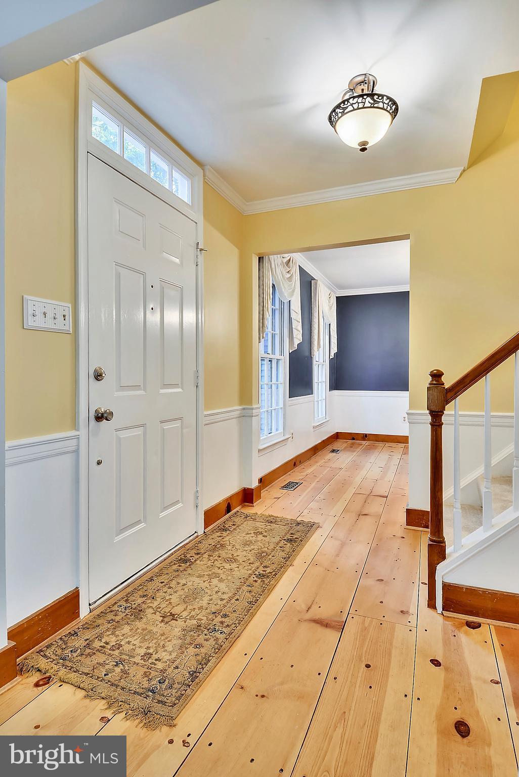 4 Carrollton Road Sterling, VA 20165 - Photo 2 of 28 Entry Foyer