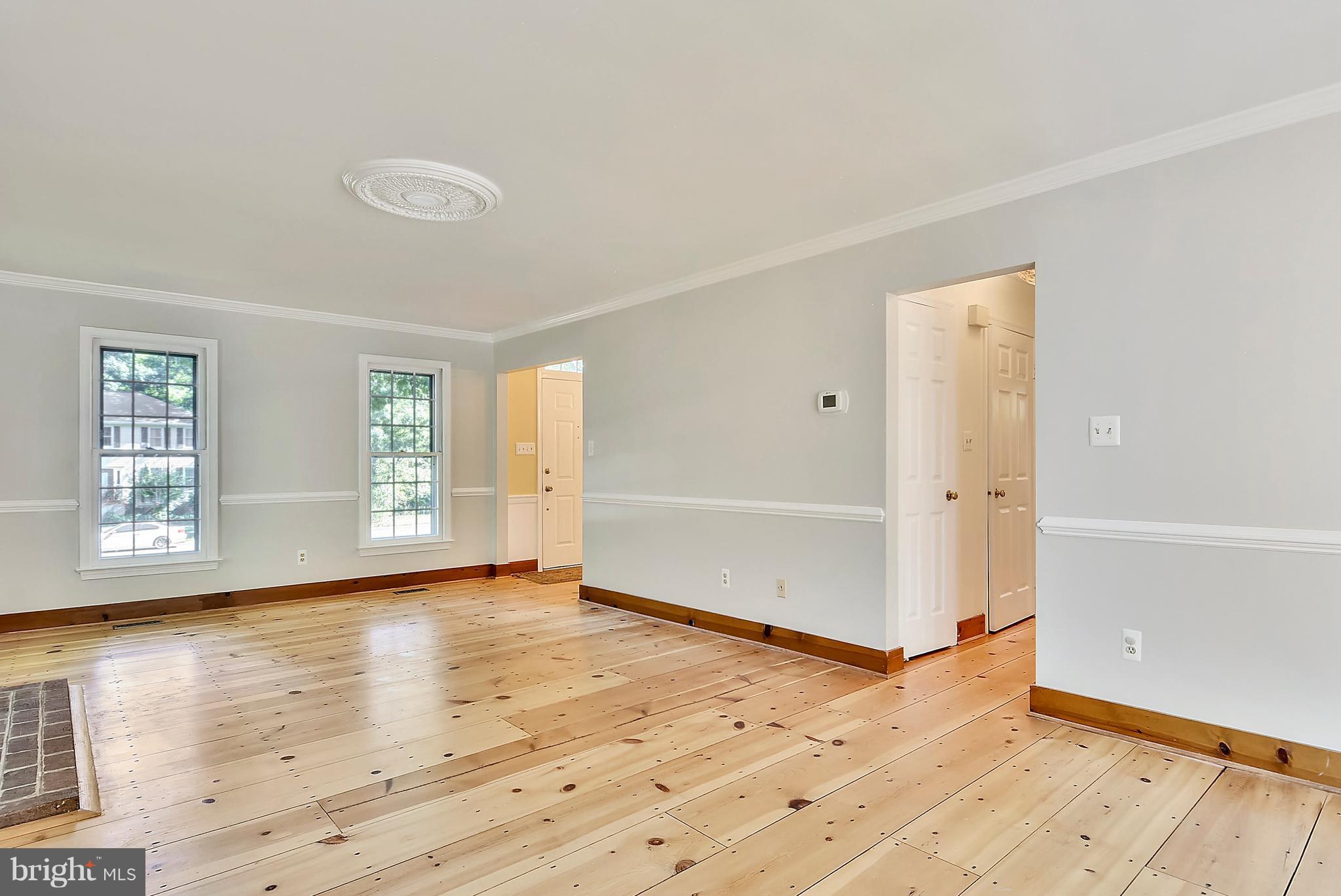 4 Carrollton Road Sterling, VA 20165 - Photo 11 of 28 Family Room