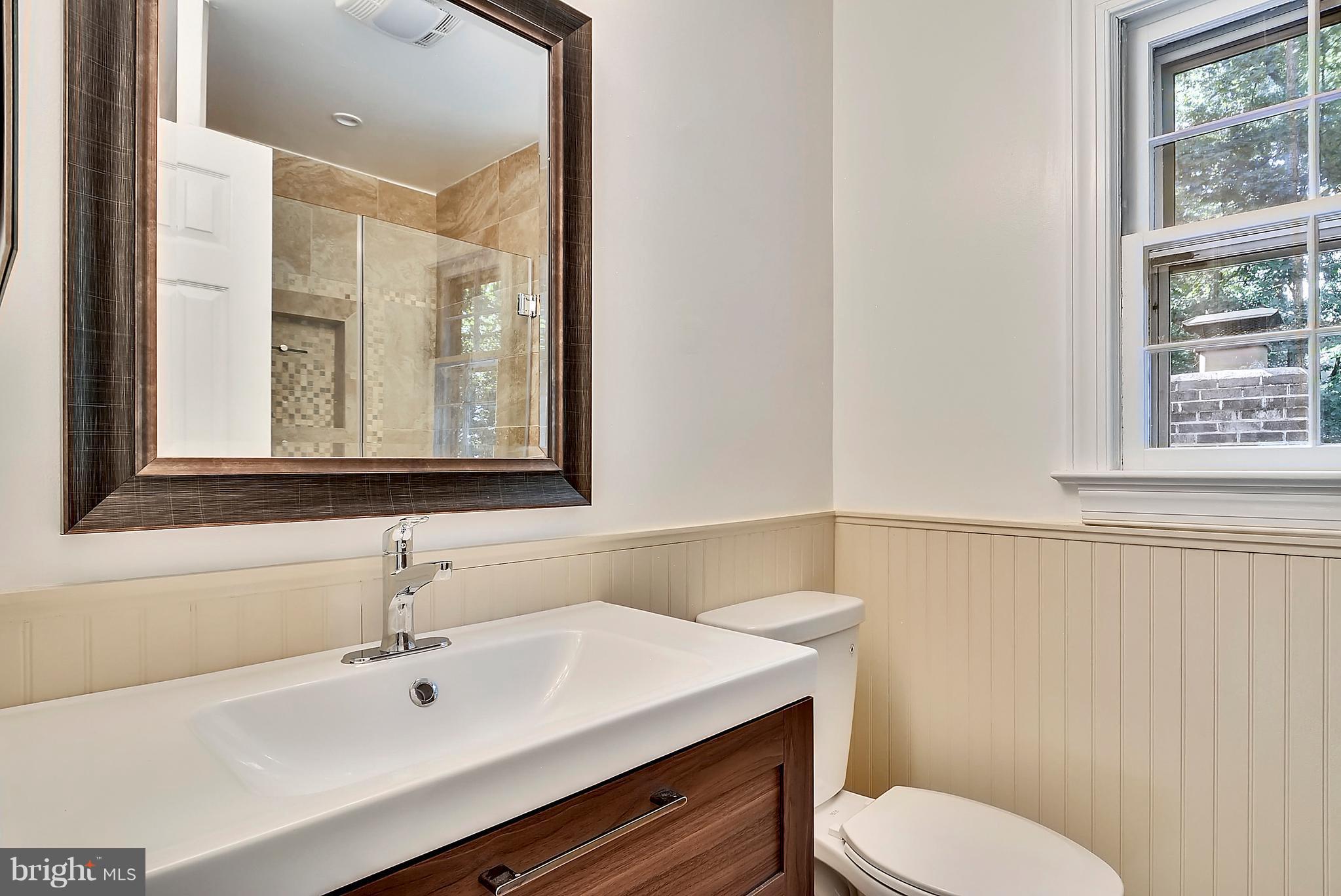 4 Carrollton Road Sterling, VA 20165 - Photo 14 of 28 Bath (Master)