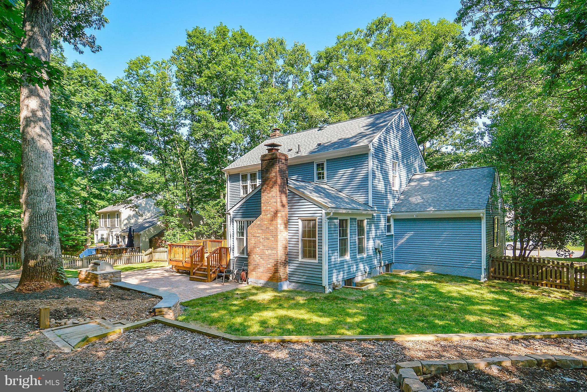 4 Carrollton Road Sterling, VA 20165 - Photo 21 of 28 Exterior (Rear)