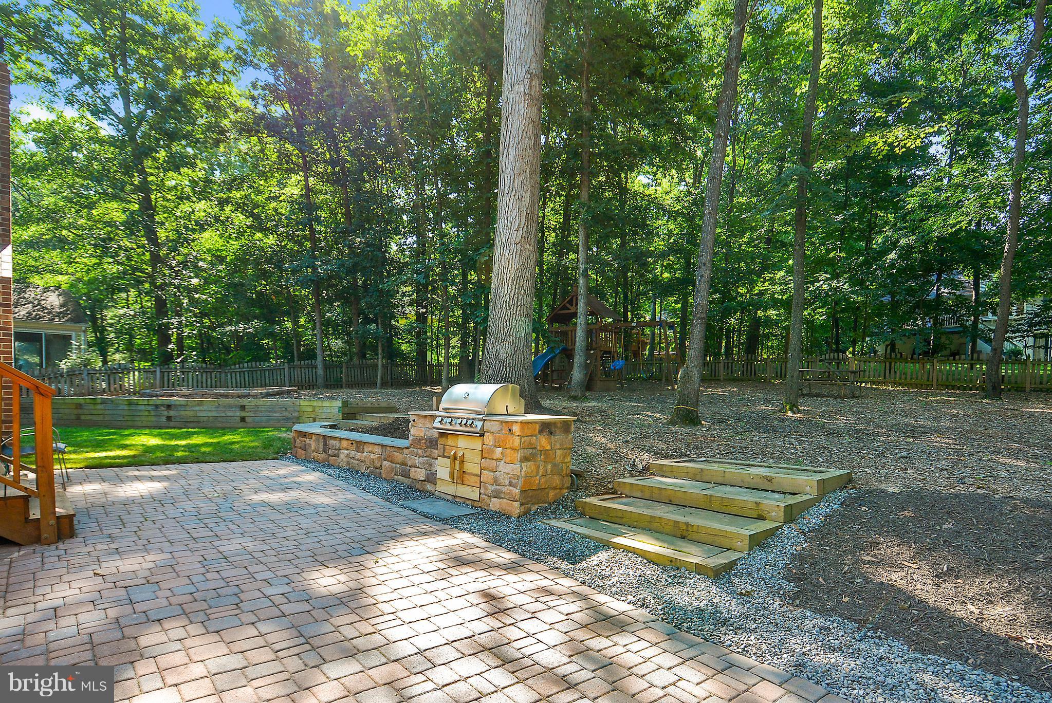 4 Carrollton Road Sterling, VA 20165 - Photo 25 of 28 Exterior (Rear)
