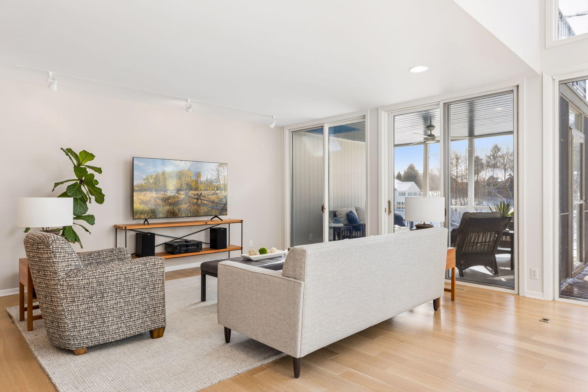 4633 Bayswater Road Shorewood, MN 55331 - Photo 6 of 43