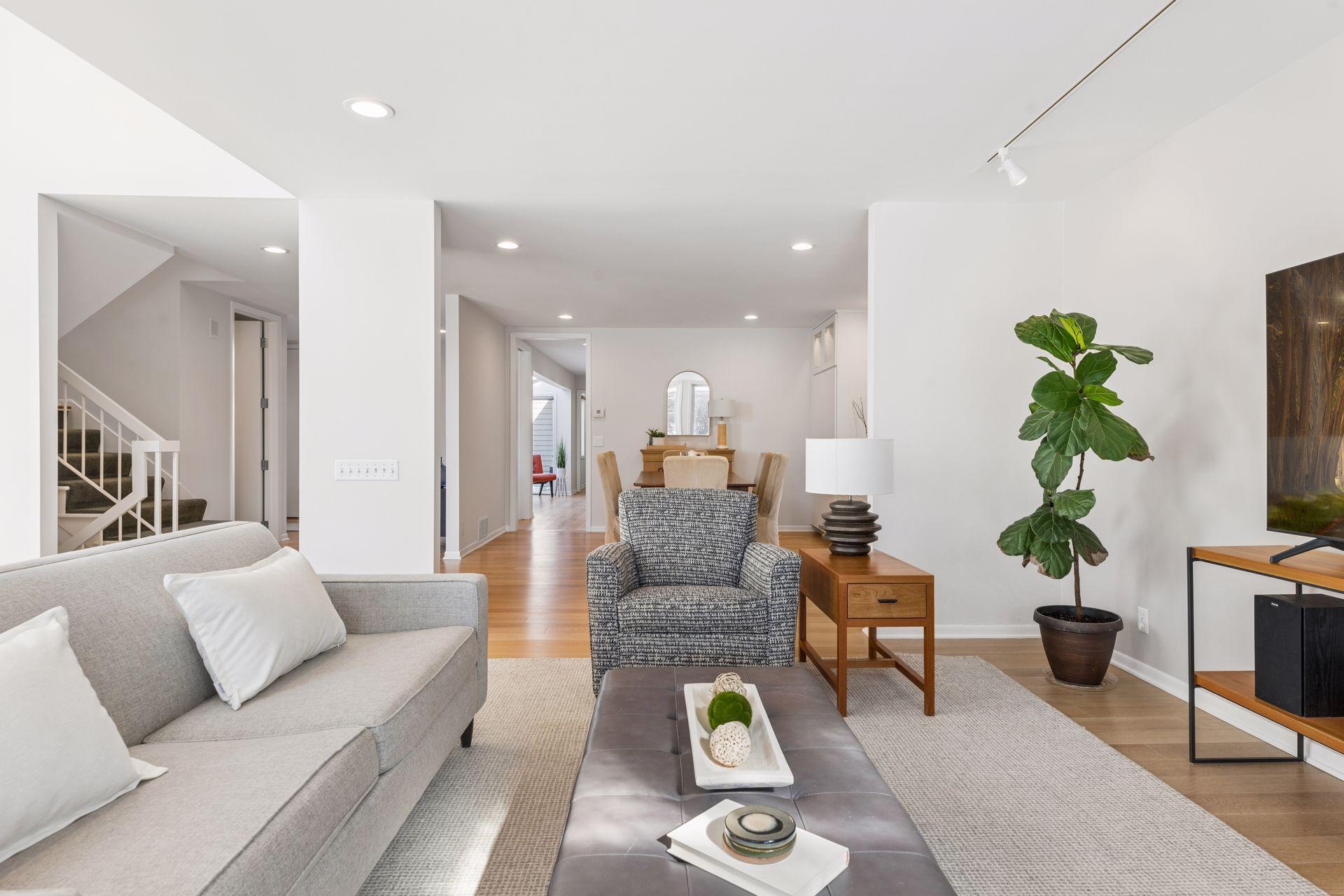 4633 Bayswater Road Shorewood, MN 55331 - Photo 7 of 43