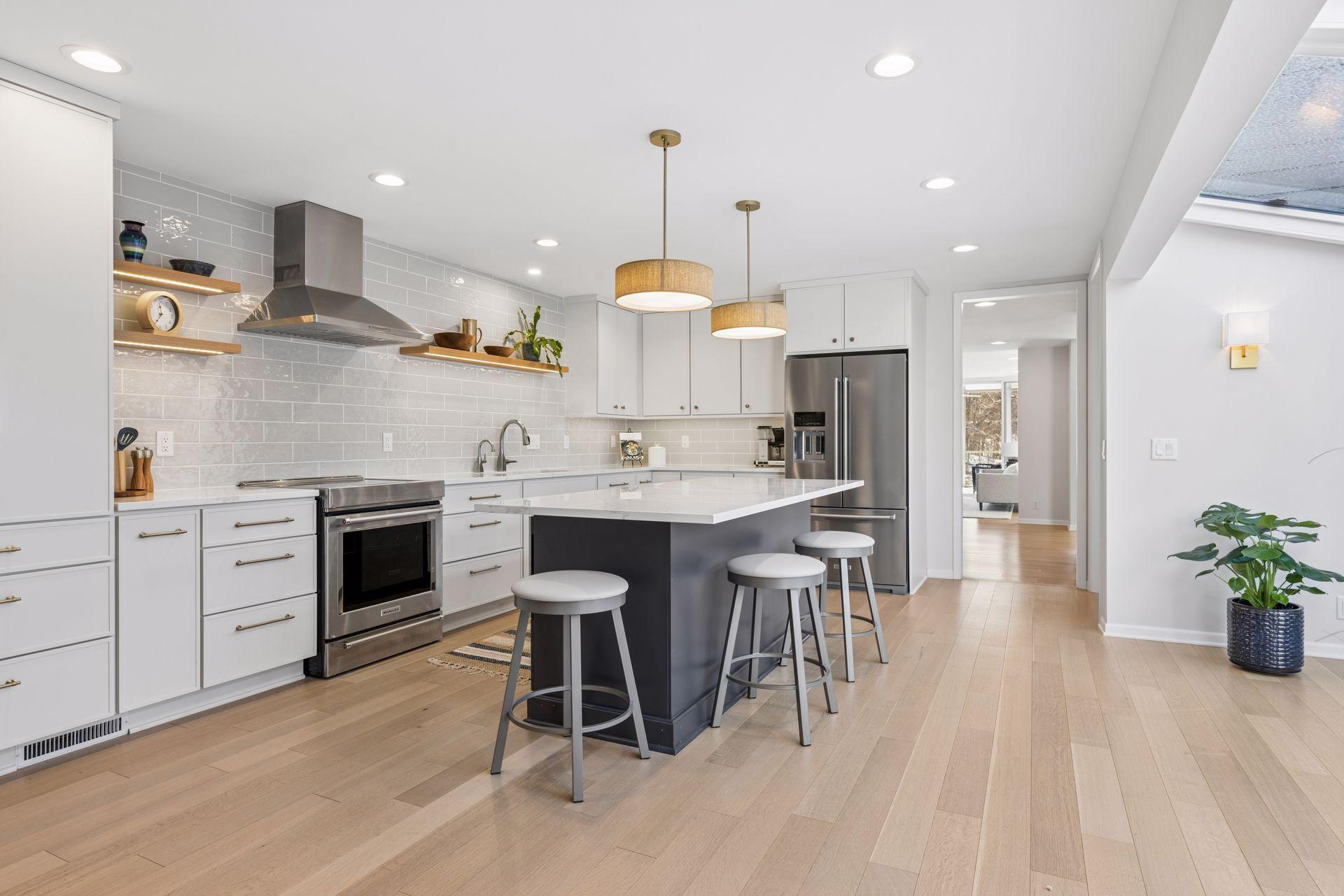 4633 Bayswater Road Shorewood, MN 55331 - Photo 10 of 43