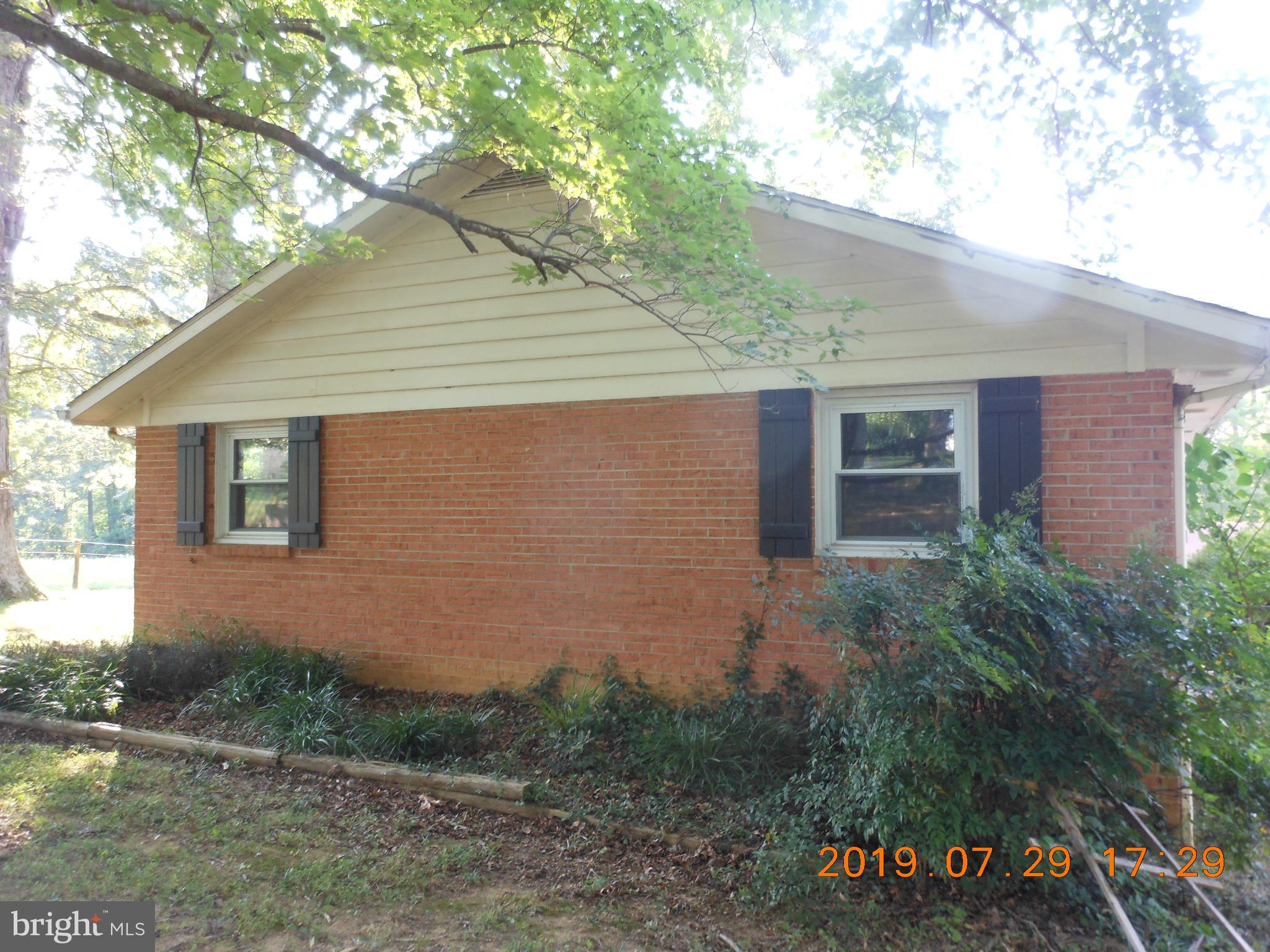 15604 Mountain Track Road Orange, VA 22960 - Photo 7 of 10 Side view