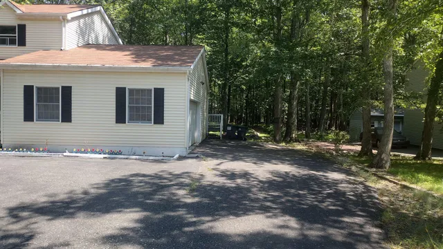 $410,000 | 111 Brewster Way, East Stroudsburg, PA 18301