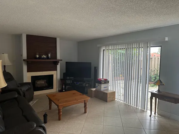 $2,400 | 1120 11th Court, Palm Beach Gardens, FL 33410