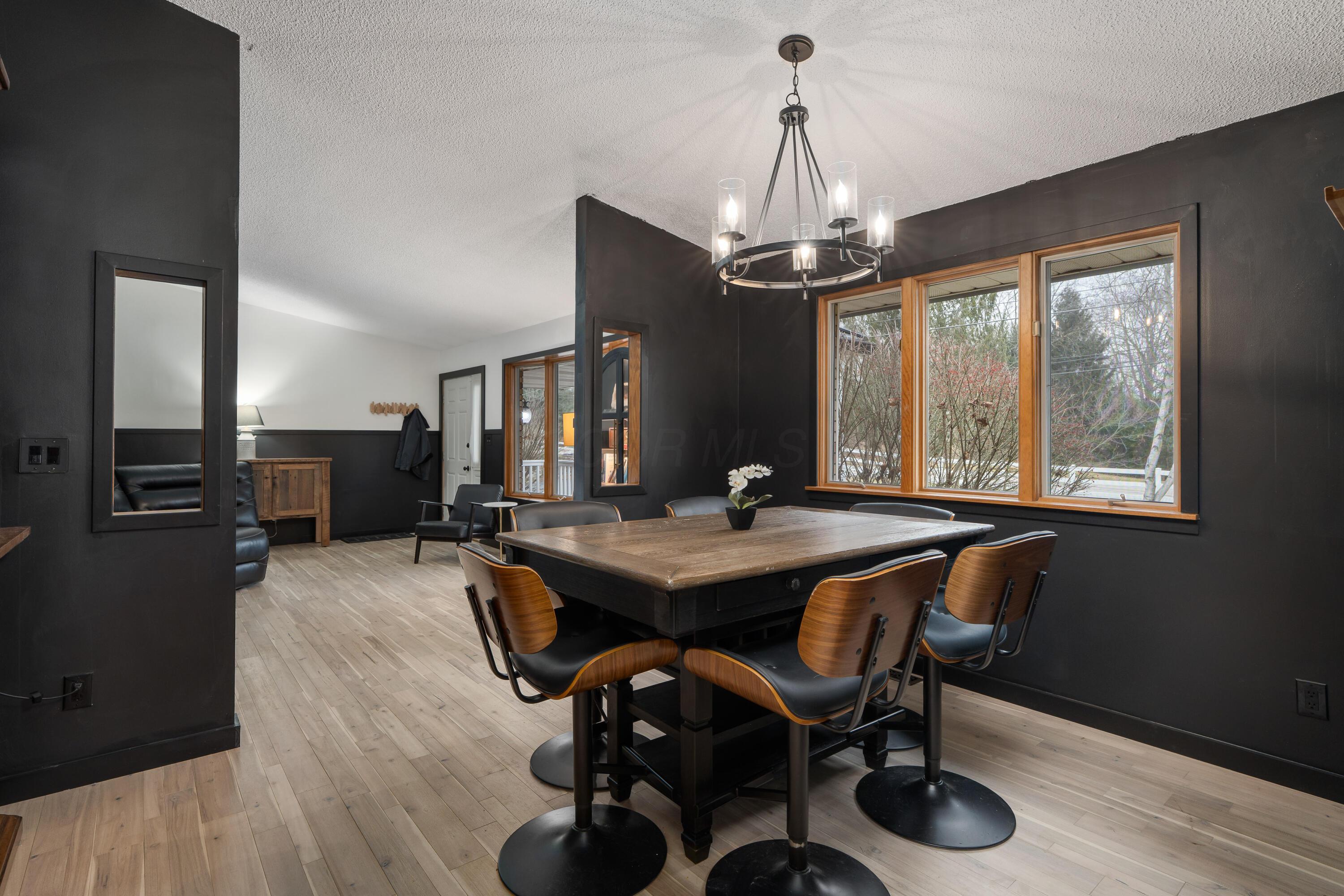 7173 Refugee Road Southwest Pataskala, OH 43062 - Photo 7 of 53 modern lighting