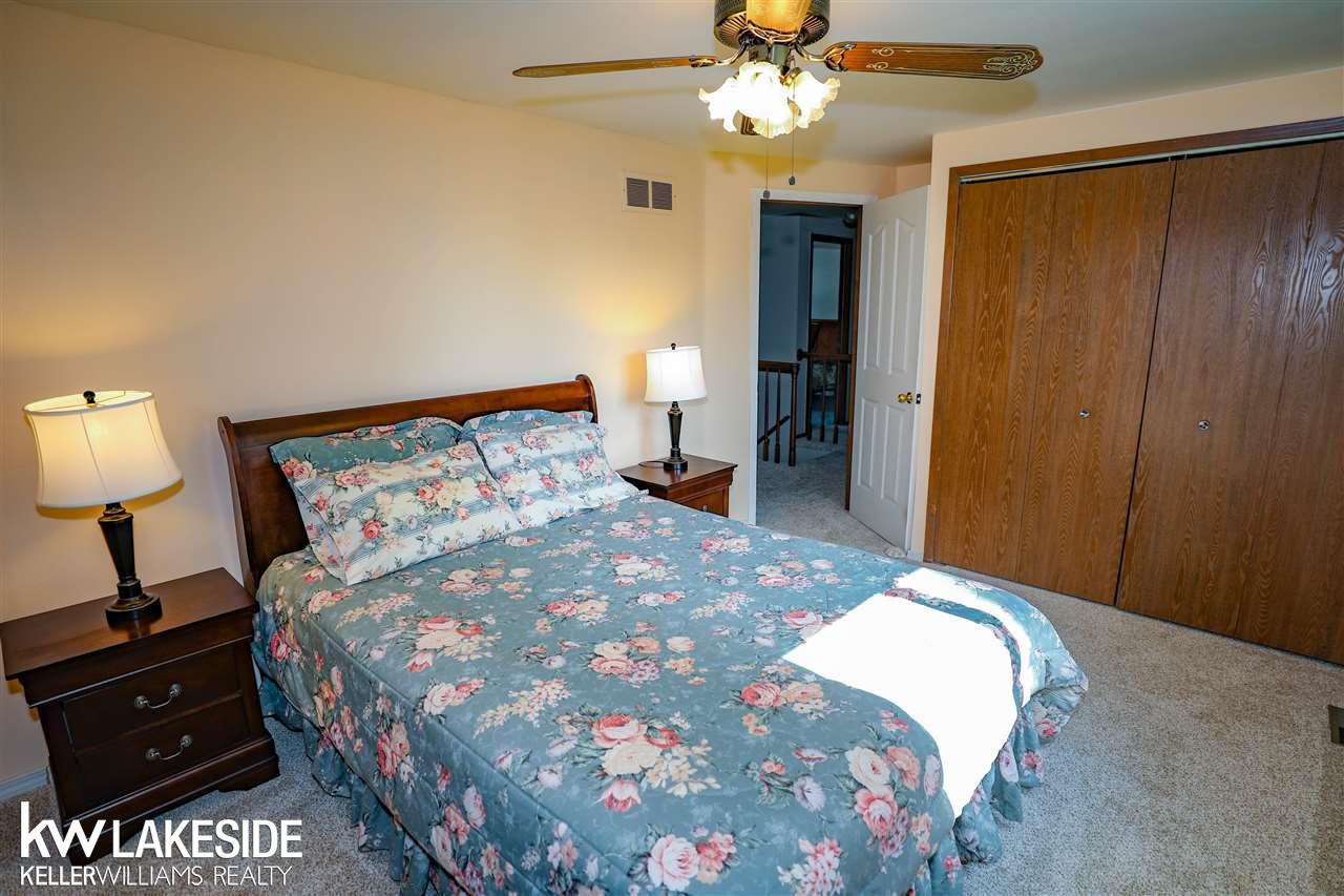 430 Sunlight Drive Rochester Hills, MI 48309 - Photo 33 of 34