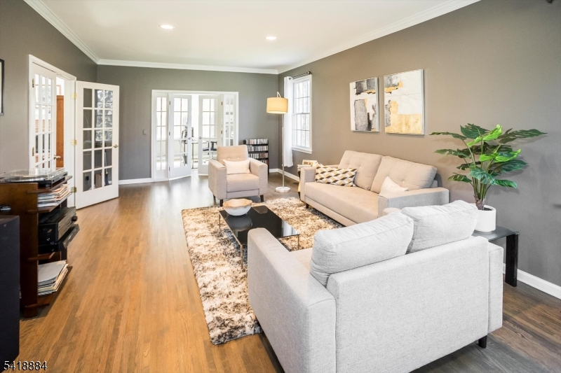 2 Fieldcrest Road Chester, NJ 07930 - Photo 11 of 47