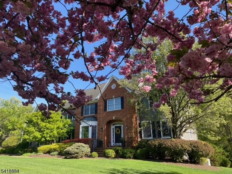 2 Fieldcrest Road Chester, NJ 07930 - Photo 3 of 47