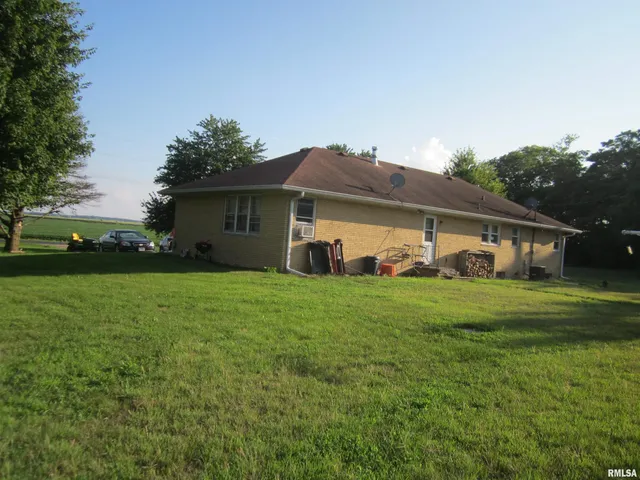 $184,900 | 22106 East 1200th Road North, Easton, IL 62633
