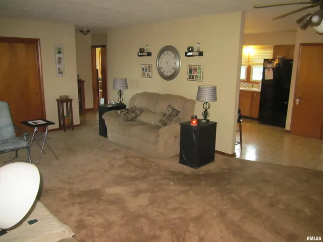 $184,900 | 22106 East 1200th Road North, Easton, IL 62633