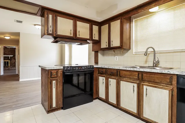 $2,145 | 1707 Corral Drive, Houston, TX 77090