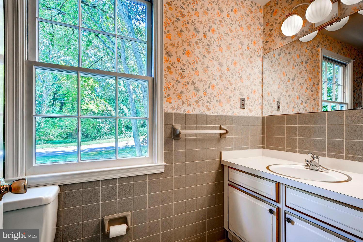 731 Chapel Ridge Road Lutherville-Timonium, MD 21093 - Photo 15 of 30 Bath