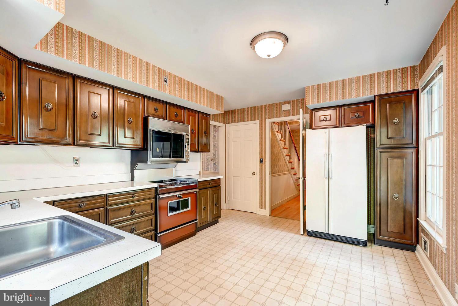 731 Chapel Ridge Road Lutherville-Timonium, MD 21093 - Photo 26 of 30 Kitchen