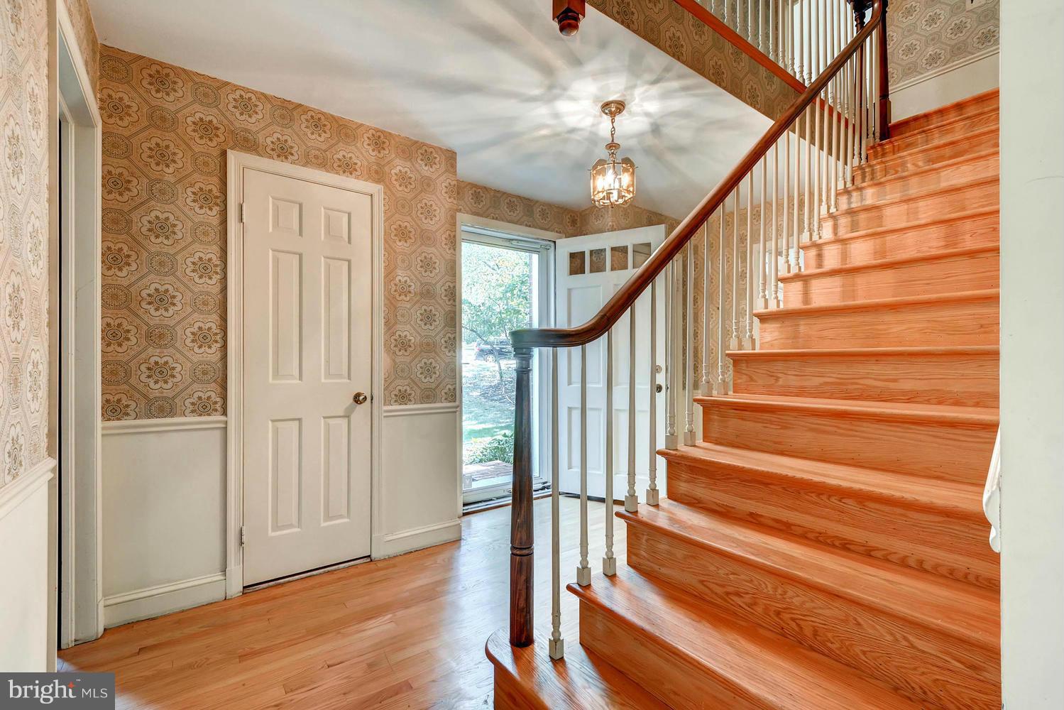 731 Chapel Ridge Road Lutherville-Timonium, MD 21093 - Photo 9 of 30 Interior (General)