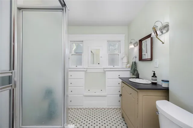 $749,900 | 1005 Roswell Avenue, Long Beach, CA 90804