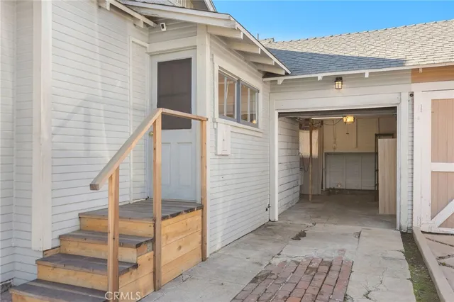 $749,900 | 1005 Roswell Avenue, Long Beach, CA 90804