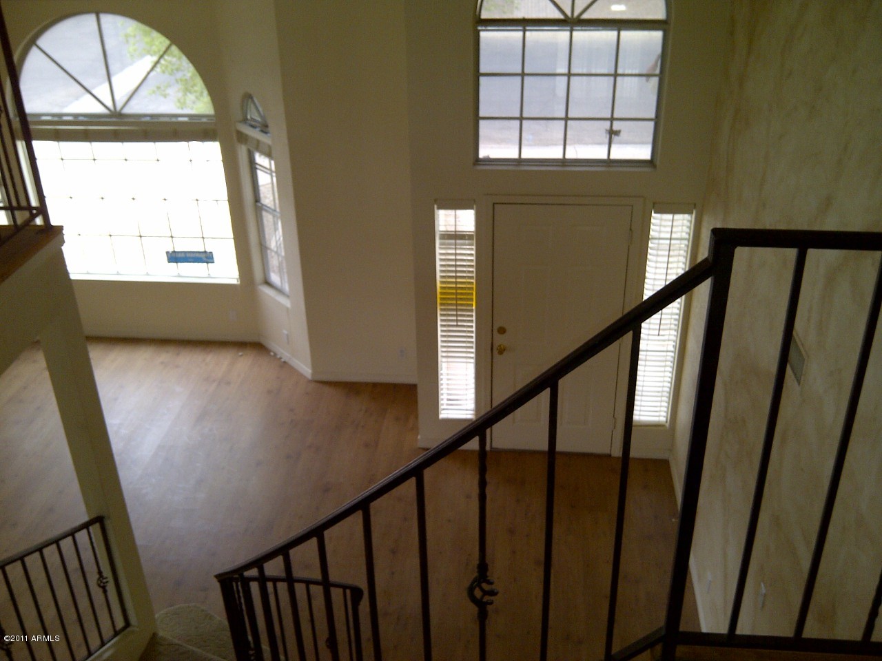 823 West Iris Drive Gilbert, AZ 85233 - Photo 2 of 13 Entry Way