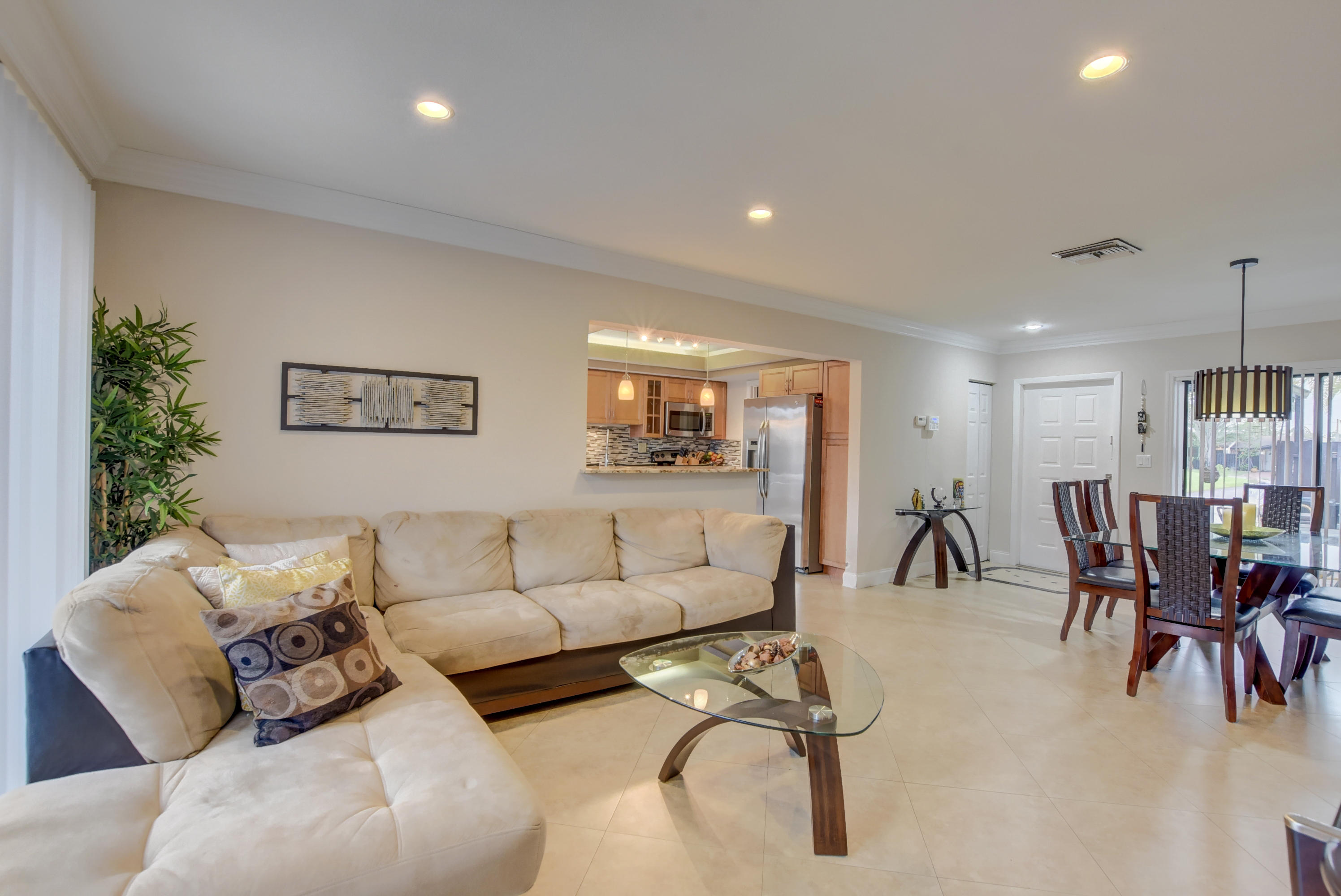 22342 Benidorm Drive Boca Raton, FL 33428 - Photo 11 of 24 CG 22342 Benidorm Dr-10