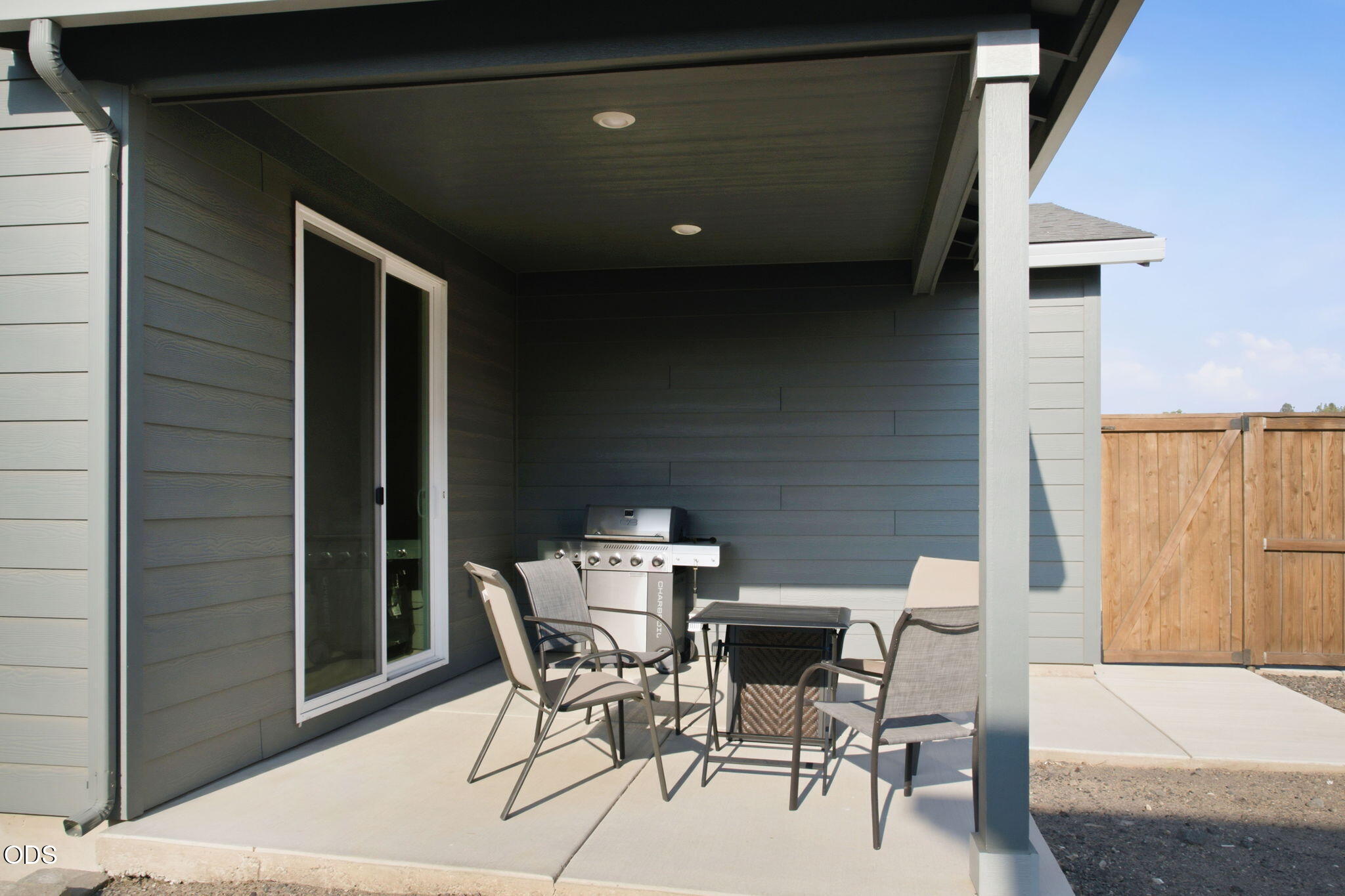 4038 Southwest Quartz Avenue Redmond, OR 97756 - Photo 29 of 32 Gallery Image 29