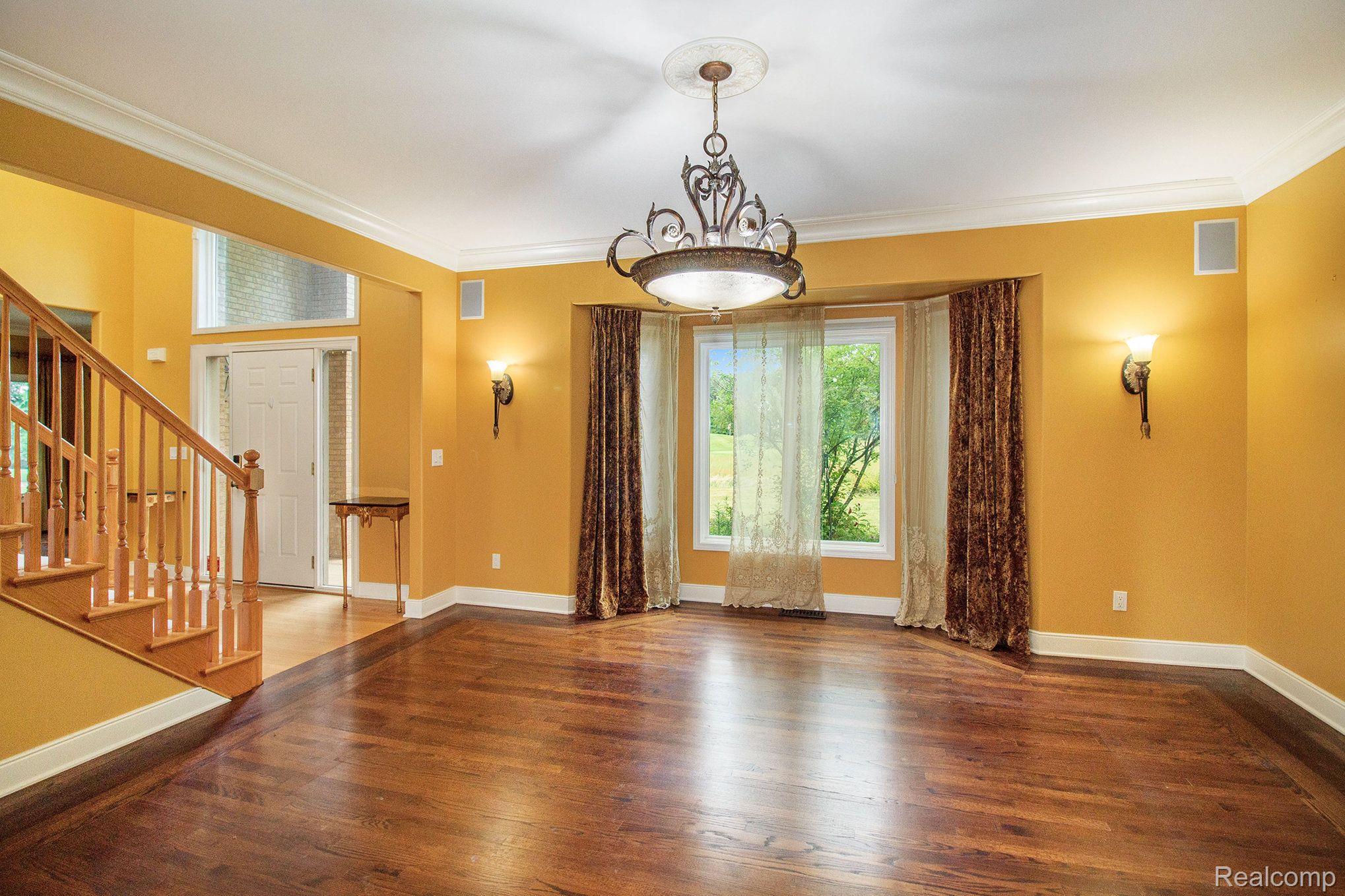 9371 Lee Jones Road Fenton, MI 48430 - Photo 12 of 64 Gallery Image 12
