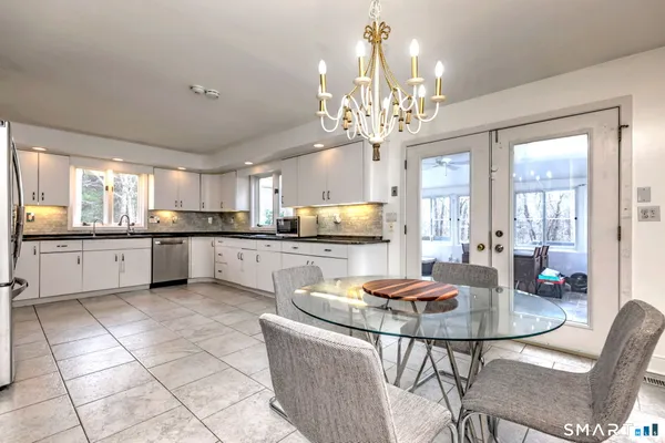 $999,900 | 30 Stonewall Lane, Monroe, CT 06468