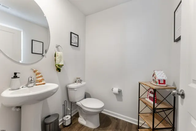 $449,000 | 10 Pin Oak Drive, Mays Landing, NJ 08330