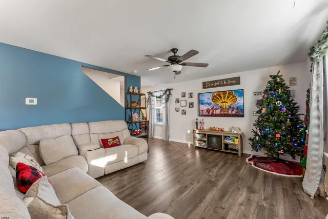 $449,000 | 10 Pin Oak Drive, Mays Landing, NJ 08330